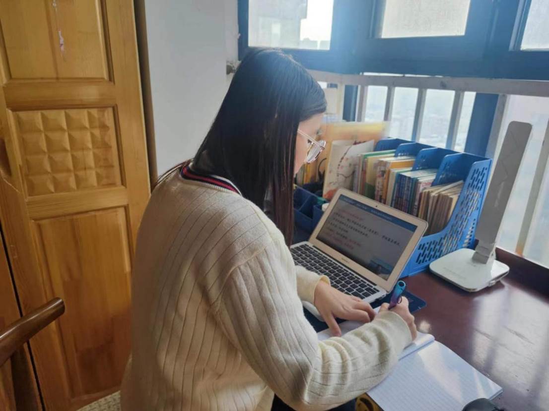 4375c8e0af28277a9135f9f28b9ba4c